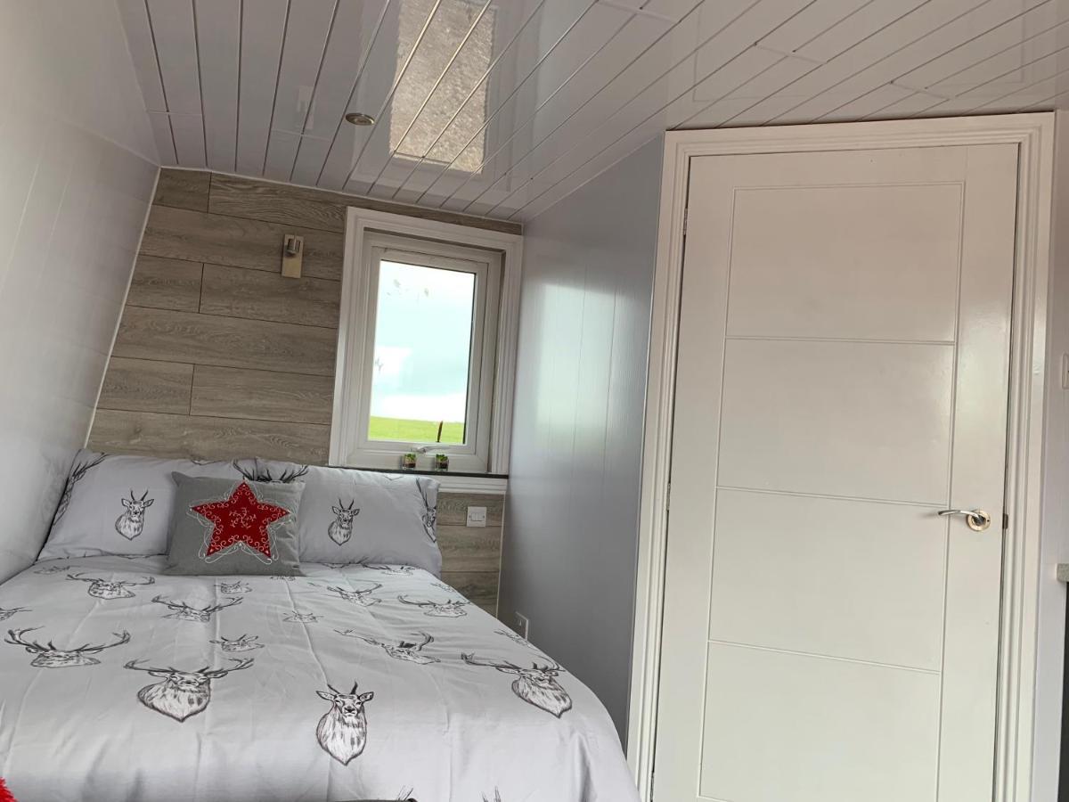 Ac/dc Glamping Lodge *