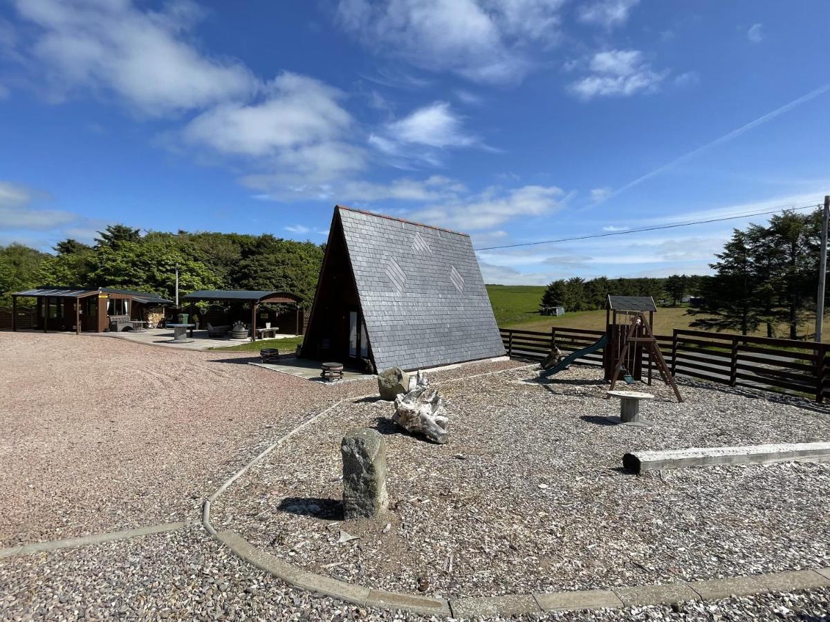 Ac/dc Glamping Lodge