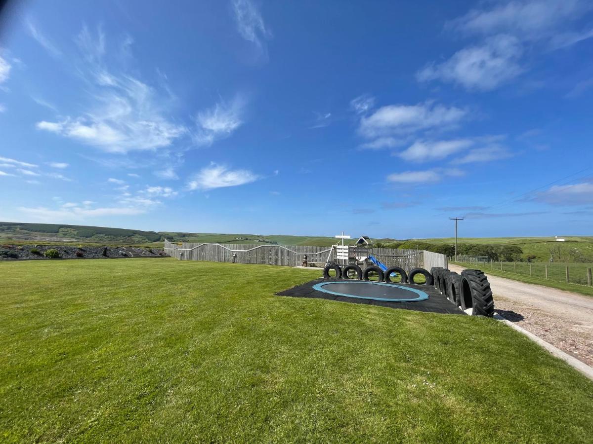 Ac/dc Glamping Lodge