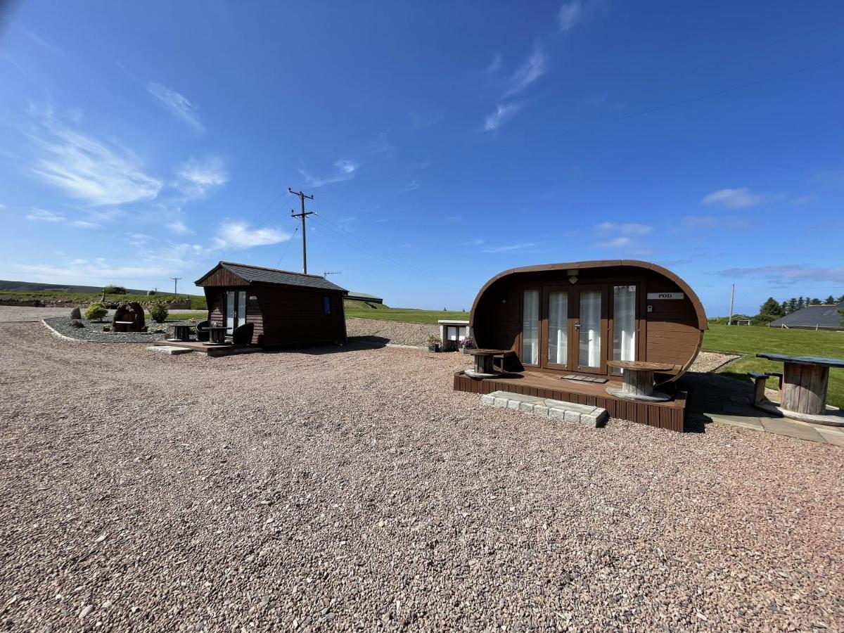 Ac/dc Glamping Lodge *