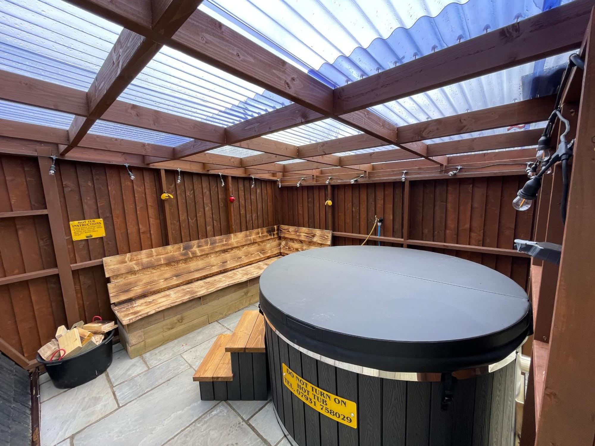 Ac/dc Glamping Lodge New Aberdour